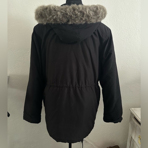 Vintage Rainbow West Puffer Winter Coat with Faux Fur Lined Hood size M - Picture 9 of 13